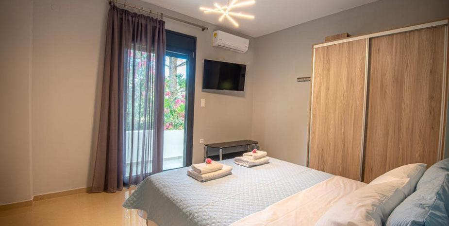 Apartment On The 2 *
